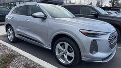 2025 Audi Q5 quattro Premium Plus TFSI