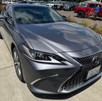 2020 Lexus ES 300h Base