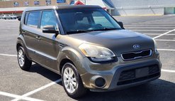 2012 Kia Soul +