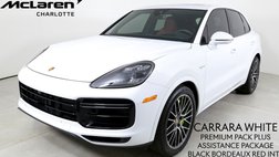 2023 Porsche Cayenne Turbo S E-Hybrid