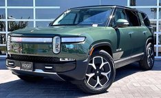 2024 Rivian R1S Adventure