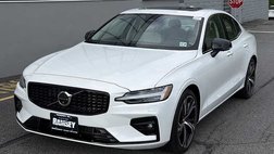 2024 Volvo S60 B5 Ultimate Dark Theme
