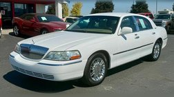 2010 Lincoln Town Car Signature Limited