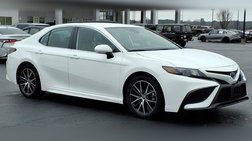 2022 Toyota Camry Hybrid SE