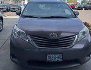 2015 Toyota Sienna LE