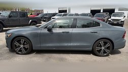 2022 Volvo S60 Recharge T8 Inscription