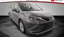 2023 Toyota Sienna Platinum 7-Passenger