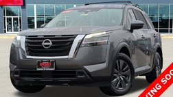 2022 Nissan Pathfinder SV
