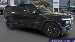 2023 Rivian R1S Adventure