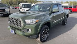 2022 Toyota Tacoma SR
