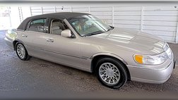 2001 Lincoln Town Car Signature