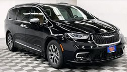 2023 Chrysler Pacifica Hybrid Pinnacle