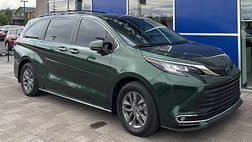 2023 Toyota Sienna XLE