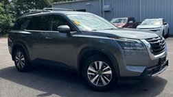 2025 Nissan Pathfinder SL