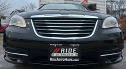 2011 Chrysler 200 Touring