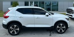2023 Volvo XC40 B5 Plus Bright Theme