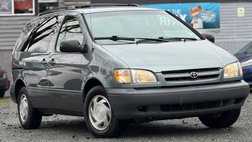 2000 Toyota Sienna LE
