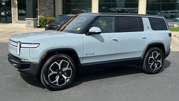2024 Rivian R1S Adventure