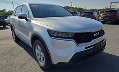 2022 Kia Sorento LX