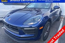 2022 Porsche Macan Base