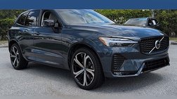 2023 Volvo XC60 B5 Ultimate Dark Theme