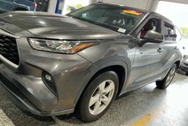 2020 Toyota Highlander LE
