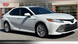 2020 Toyota Camry Hybrid XLE