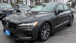 2022 Volvo S60 B5 Momentum