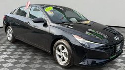 2022 Hyundai Elantra SE