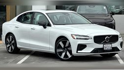 2024 Volvo S60 Recharge T8 Ultimate Dark Theme