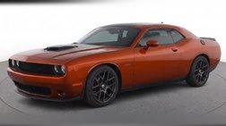 2016 Dodge Challenger R/T Shaker