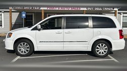 2015 Chrysler Town and Country Touring