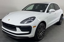 2024 Porsche Macan T