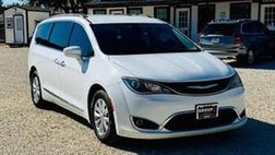 2017 Chrysler Pacifica Touring L FWD