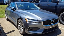2021 Volvo S60 T6 Momentum