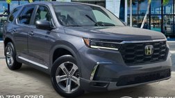 2023 Honda Pilot EX-L w/Rear Captain's Chairs