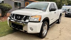 2015 Nissan Titan SV