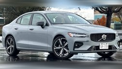 2024 Volvo S60 B5 Plus Dark Theme