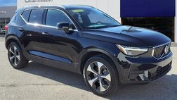 2025 Volvo XC40 B5 Core Bright Theme
