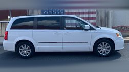 2015 Chrysler Town and Country Touring