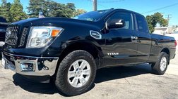 2017 Nissan Titan SV