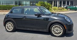2025 MINI Hardtop Cooper S Signature Trim