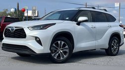 2022 Toyota Highlander Hybrid XLE