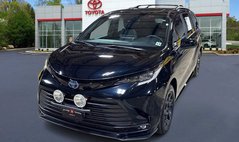 2025 Toyota Sienna Woodland Edition