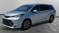 2023 Toyota Sienna XLE