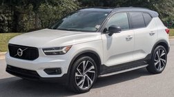 2022 Volvo XC40 T5 R-Design