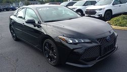 2022 Toyota Avalon Hybrid XSE Nightshade