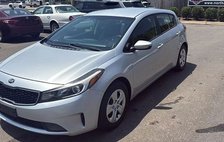 2017 Kia Forte5 LX