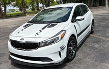 2018 Kia Forte5 LX
