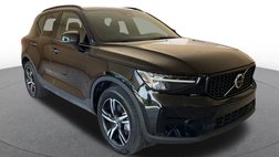 2024 Volvo XC40 B5 Core